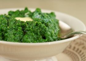 طريقة عمل سبانخ بيورية