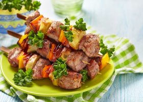 طريقة عمل طريقة الشيش كباب بلحم الضآن