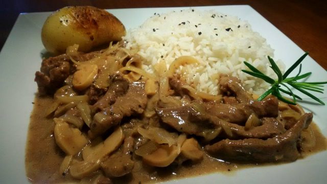 طريقة عمل بيف ستراجانوف