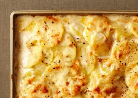 طريقة عمل قالب البطاطس بالحليب