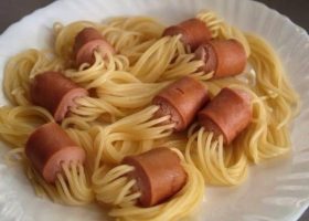 طريقة عمل مكرونة بالسوسيس