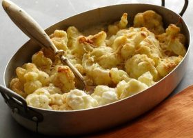 طريقة عمل صينية القرنبيط بالدجاج