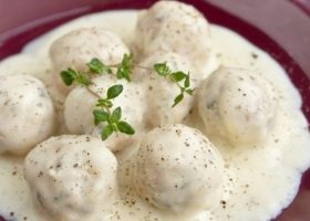 طريقة عمل كفتة باللبن