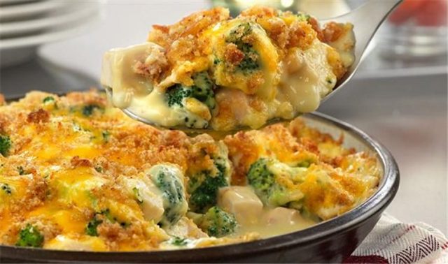 طريقة عمل دجاج بالبروكلى والكريمة