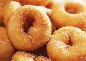 طريقة عمل فطائر البمبلونى