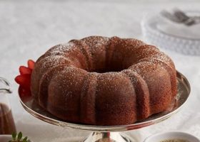 طريقة عمل كيكة العسل الأسود