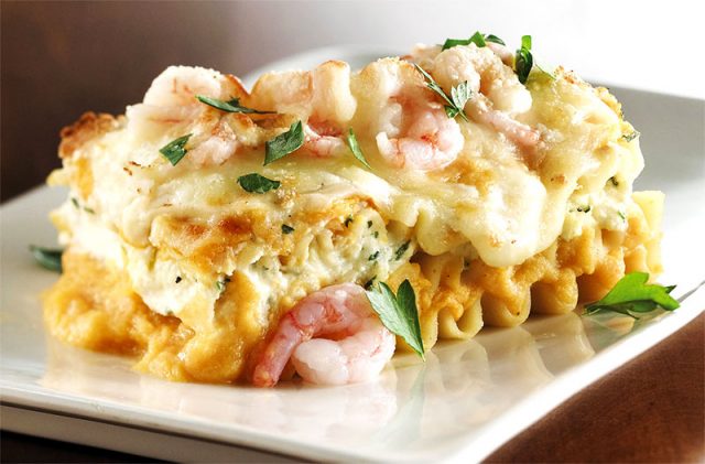 طريقة عمل لازانيا فواكة البحر