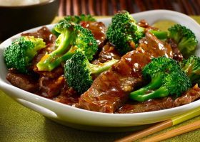 طريقة عمل اللحمة بالبروكلي