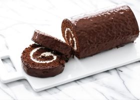 طريقة عمل كيك سويسرول بالشكولاتة