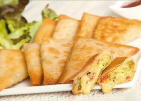 طريقة عمل السمبوسك بالجبنة و السوسيس