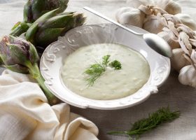 طريقة عمل شوربة السبانخ و الخرشوف