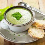 طريقة عمل شوربة الكرفس