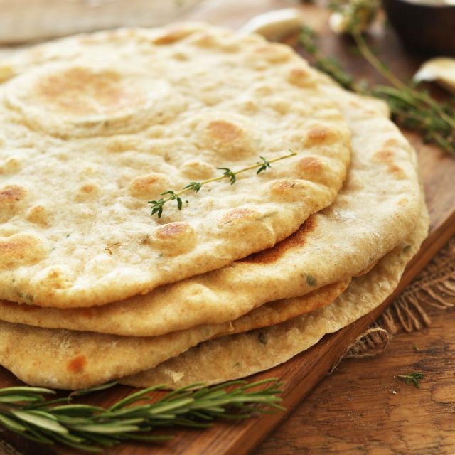 طريقة عمل خبز لبنانى بالبصل