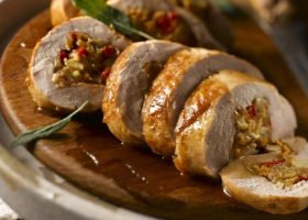 طريقة عمل تشيكن رول بصوص الباربيكيو