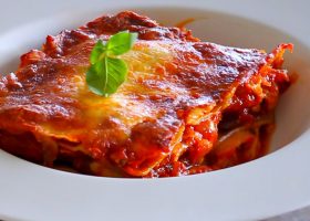 طريقة عمل لازانيا المسقعة