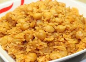 طريقة عمل ارز بالحمص