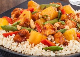 طريقة عمل الدجاج مع الاناناس