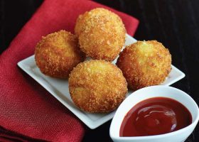 طريقة عمل كفتة بطاطس بالجمبرى