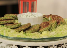 طريقة عمل فطائر الكوسة