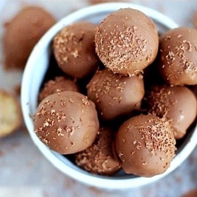 طريقة عمل حلوى النسكافية والشكولاتة