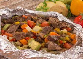 طريقة عمل ورقة لحمة بالخضار