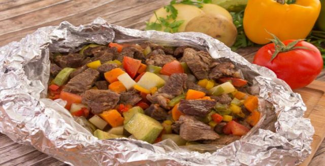 طريقة عمل ورقة لحمة بالخضار