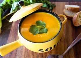 طريقة عمل شوربة العدس بالكارى