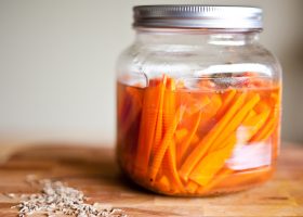 طريقة عمل مخلل الجزر