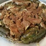 طريقة عمل محشي ورق عنب مع شرائح اللحم