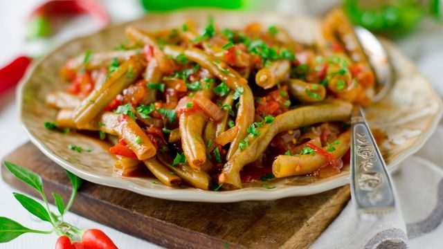 طريقة عمل لوبيا بالزيت