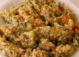 طريقة عمل سلطة الباذنجان المشوى