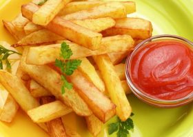 طريقة عمل بطاطس فرايز بالزعتر