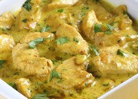 طريقة عمل صدور الدجاج المحمرة بالكاري