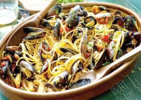 طريقة عمل مكرونة بالبكلويظ