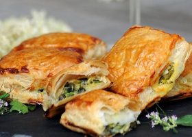 طريقة عمل جلاش بالجبنة والنعناع