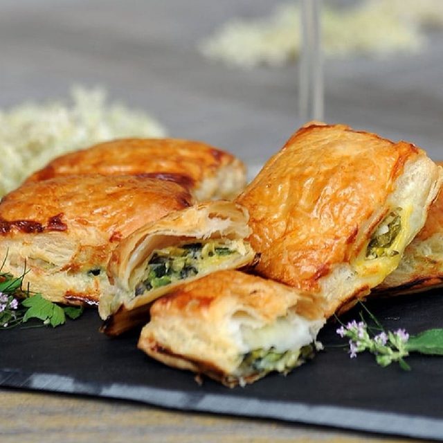 طريقة عمل جلاش بالجبنة والنعناع