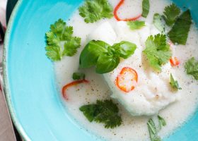 طريقة عمل فيلية السمك مع حليب جوز الهند