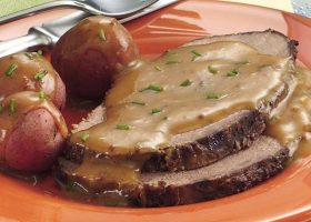 طريقة عمل لحم بتلو مع صوص جرافى