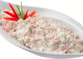 طريقة عمل سلطة البطاطس بالمايونيز الروسية