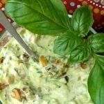 طريقة عمل سلطة الزبادى بالمكسرات