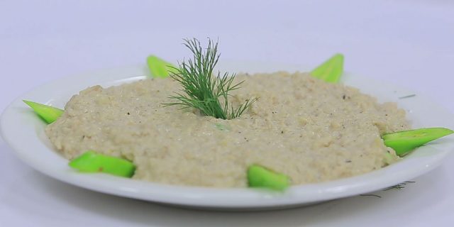 طريقة عمل سلطة القلقاس