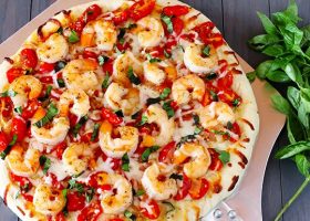 طريقة عمل بيتزا الجمبرى والبيستو