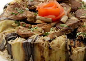 طريقة عمل مقلوبة الباذنجان والريش