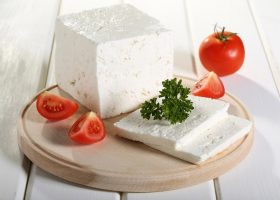 طريقة عمل جبنة فيتا بالطماطم