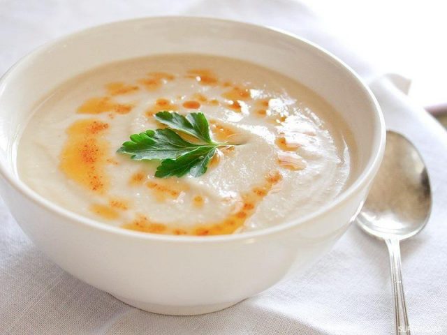 طريقة عمل شوربة اللوبيا بالكريمة