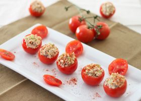 طريقة عمل طماطم محشية سلطة تونة