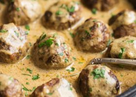 طريقة عمل كرات الكفتة السويدى