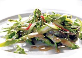 طريقة عمل سلطة الهليون