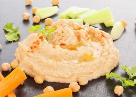 طريقة عمل سلطة الجزر بالطحينة