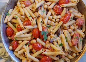 طريقة عمل مكرونة بالحمص